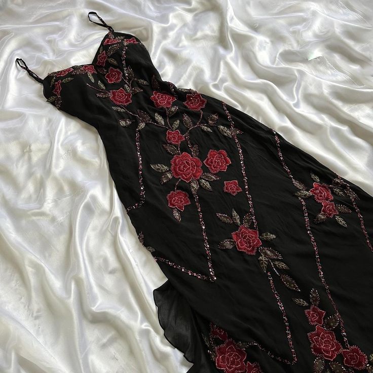 Gorgeous Long Prom Dresses Embroidery Rose Evening Dress cg25286