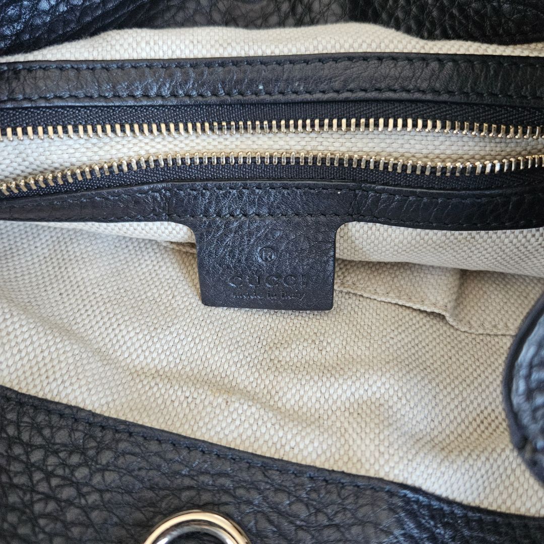 Gucci Black Leather Medium Soho Chain Tote