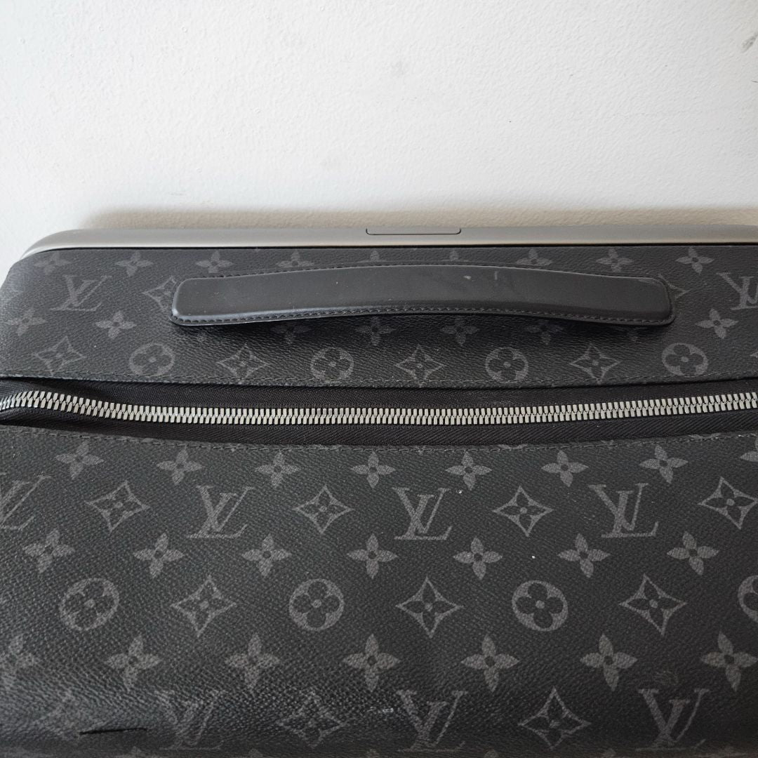 Louis Vuitton Luggage Horizon 70 Monogram Eclipse