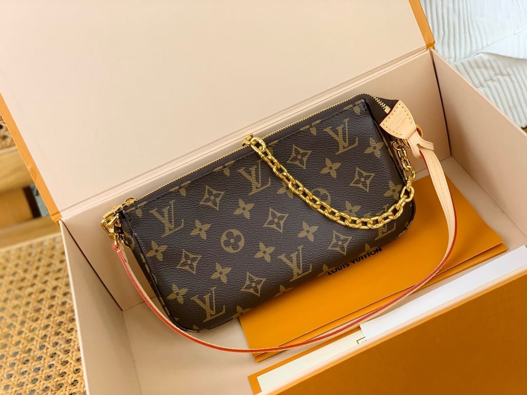 Louis Vuitton M82766 Pochette Accessoires