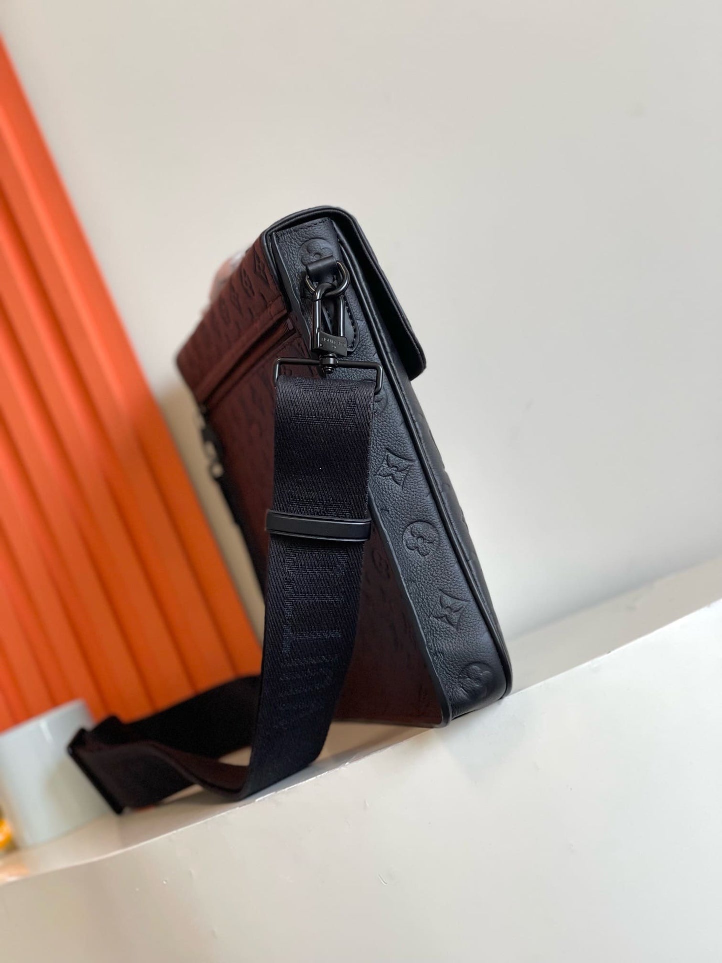 Louis Vuitton M20835 S-Lock Briefcase