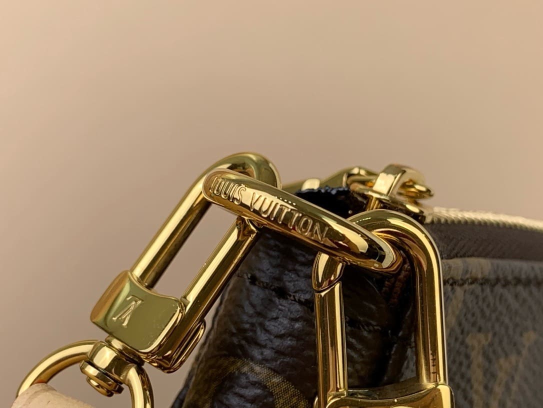 Louis Vuitton M82766 Pochette Accessoires