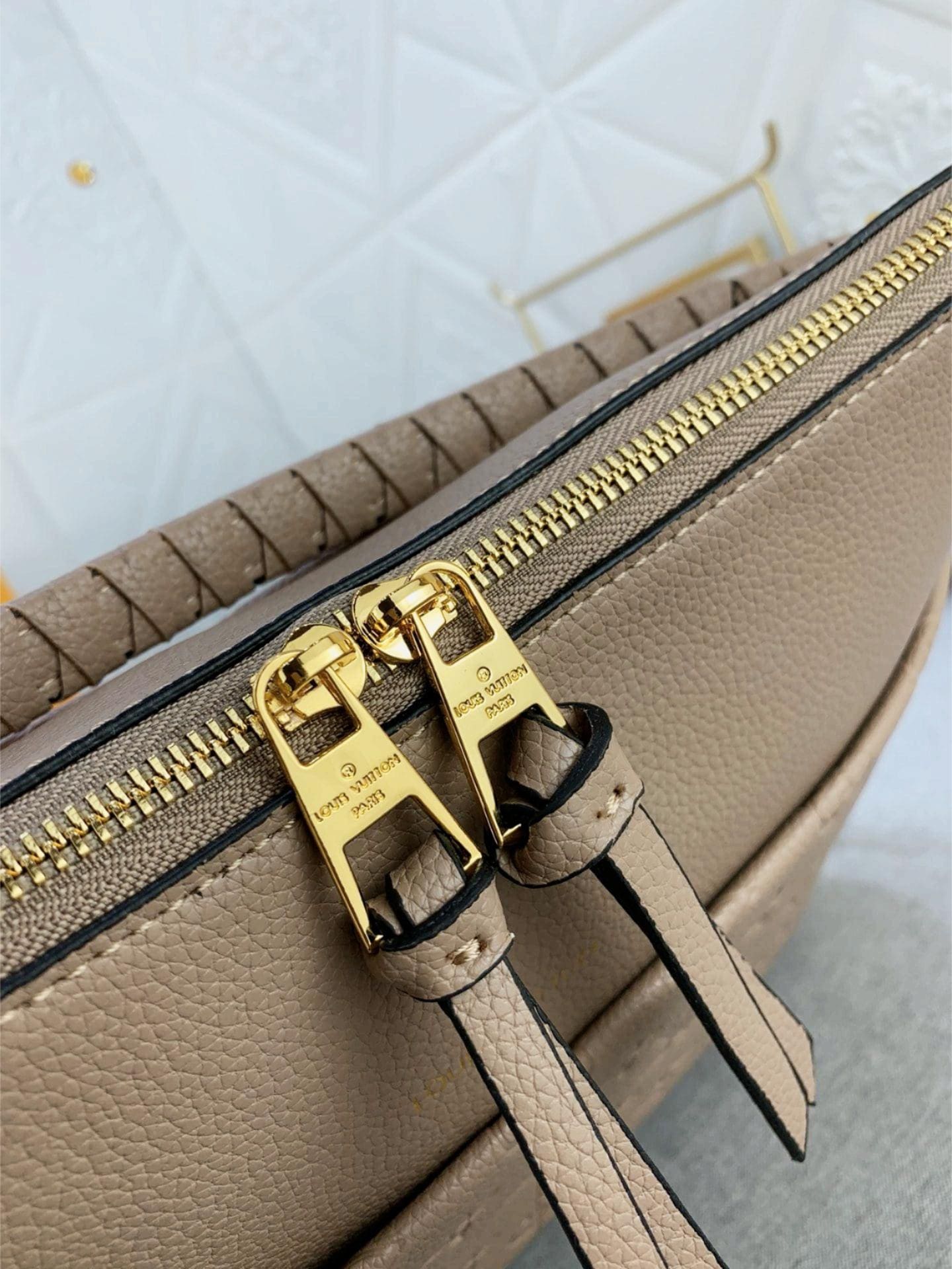 Louis Vuitton M45523 Maida hobo
