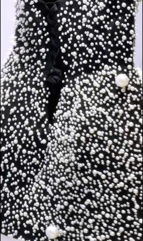 Gorgeous Strapless Black Satin Pearls Mini Birthday Outfits A Line Homecoming Dress S407