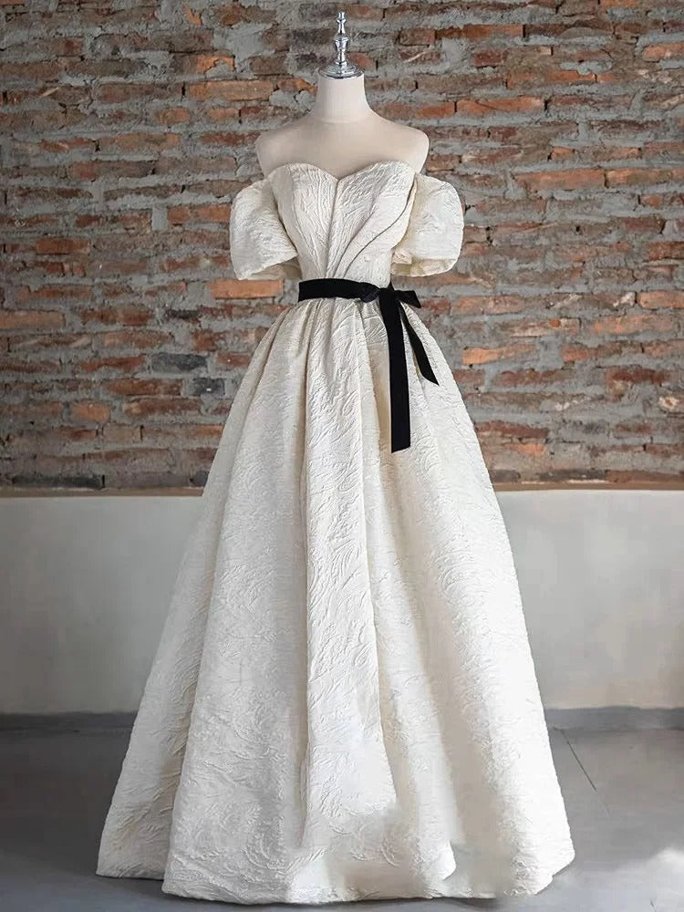 White Elegant Fashion Elegant Textured Long Satin short sleeves Floor-Length Prom Dress Evening Dress Princess Graduation Dress Adult Ceremony Dress gh3845