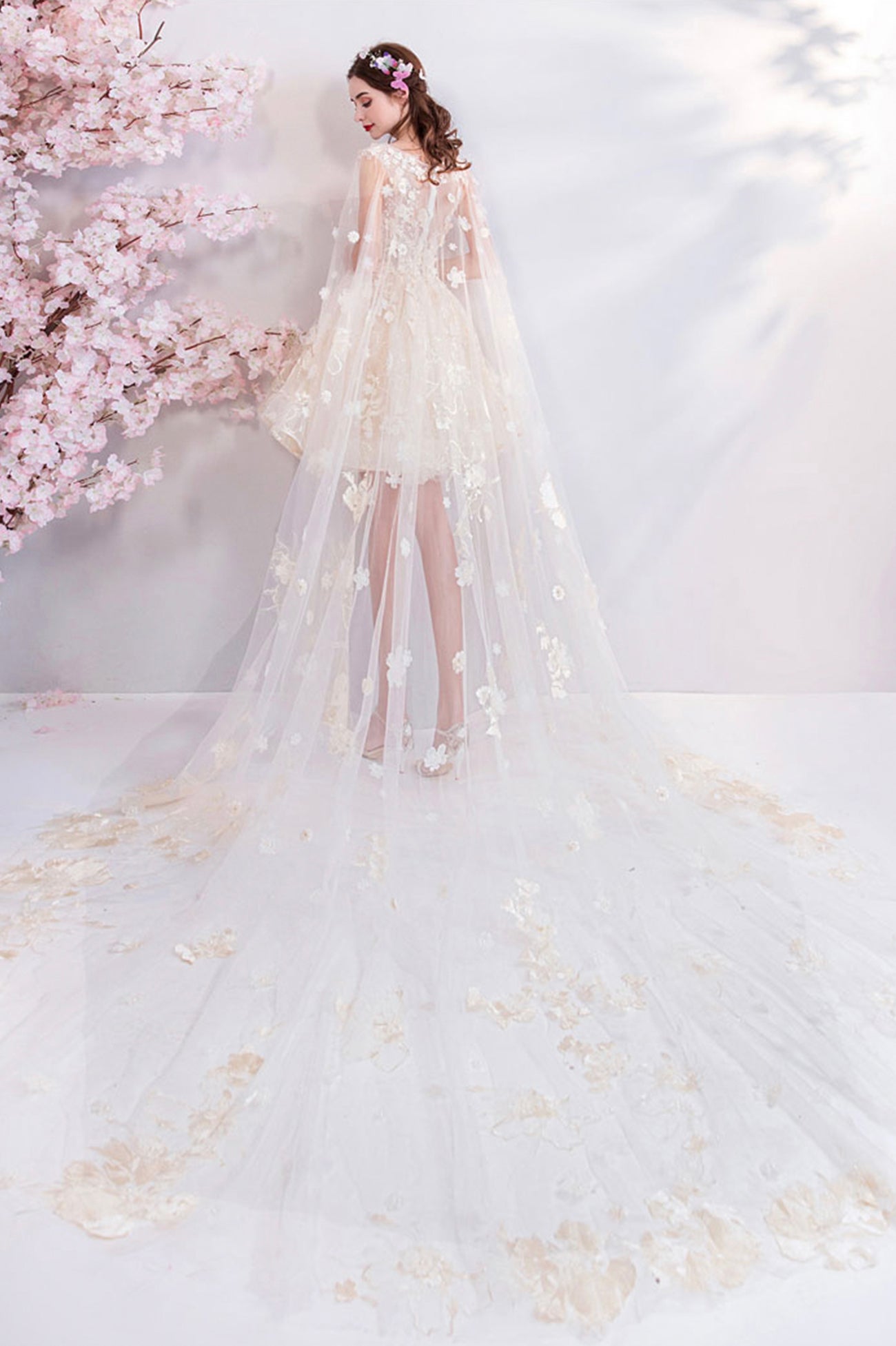 Champagne Scoop Neckline Lace Short Prom Dress, A-Line Homecoming Party Dress