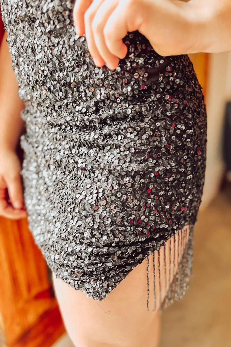 PM537,Straps Black Sequined Mini Homecoming Dress