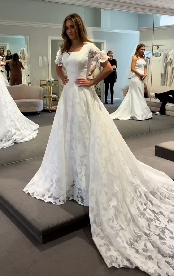 A Line White Square Neck Long Princess Wedding Dress fg8131