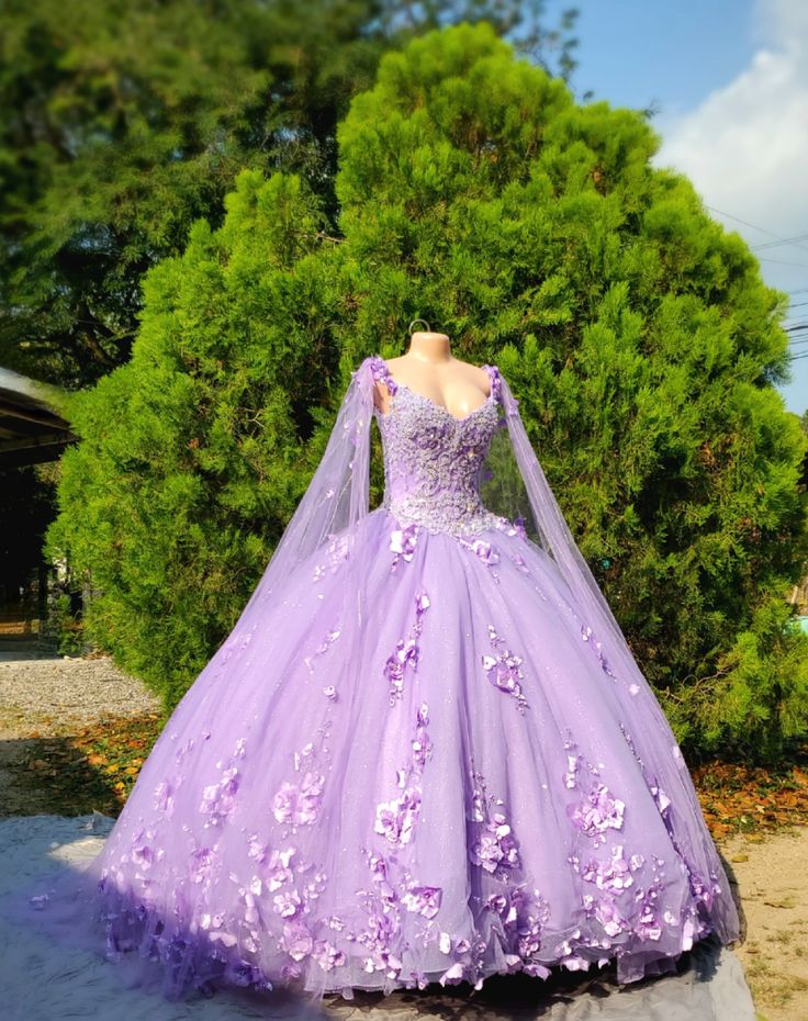 Puffy Ball Gown Quinceanera Dresses Purple with Butterflies Lace Tulle for Girls Sweet 15 16 Birthday Dress fg5468