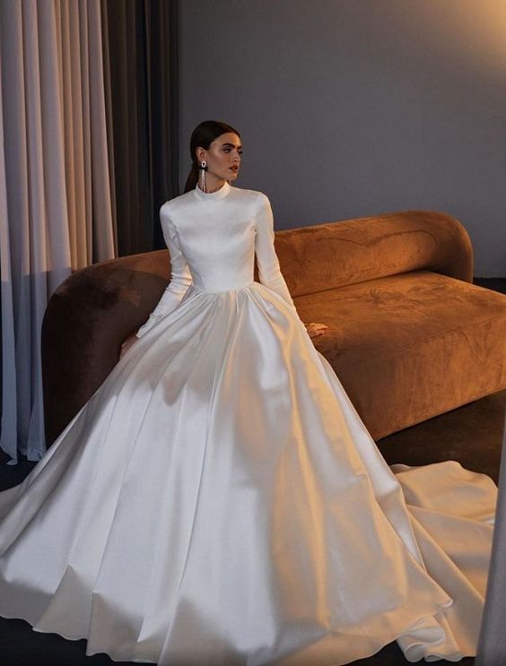 Elegant High Neck A-line Satin Boho Wedding Dress with Long Sleeves for Muslim Saudi Arabian Wedding Party fg5743