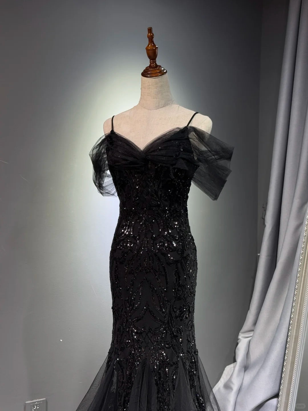 preppydressess -Black shiny mermaid long sequined ball gown evening dress graduation dress gh5112