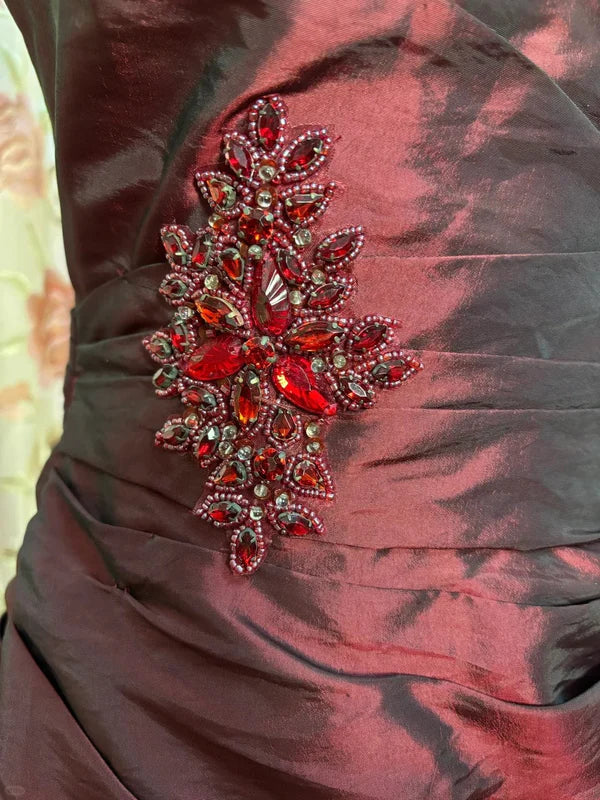 Burgundy Retro Elegant Exquisite Rhinestone Off-the-shoulder Sleeveless Floor-length Satin Floor-length Ball Gown Evening Dress gh4210