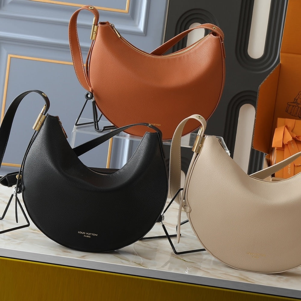 LV LOW KEY COOKIE MM WALNUT 32CM M14635