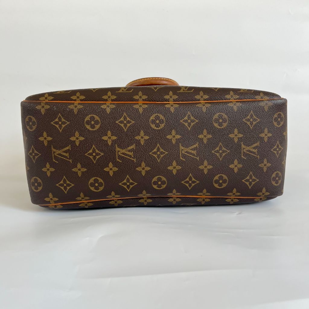 Louis Vuitton Monogram Canvas Deauville Bag