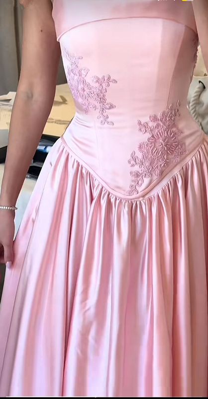 Pink A Line Spaghetti Straps Appliques Satin Long Prom Dress Evening Dress SH2483
