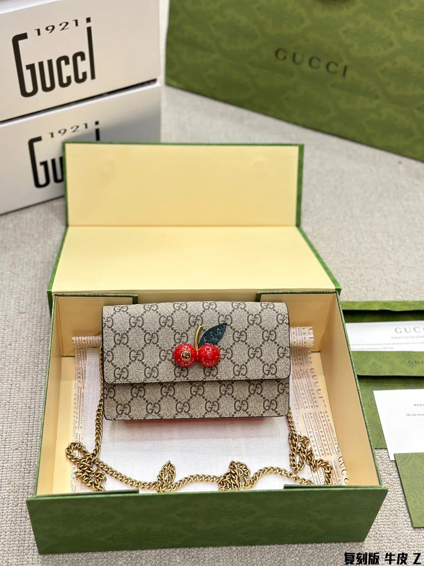 Gucci Cherry Bag Three-Dimensional Rhinestone Shoulder Bag