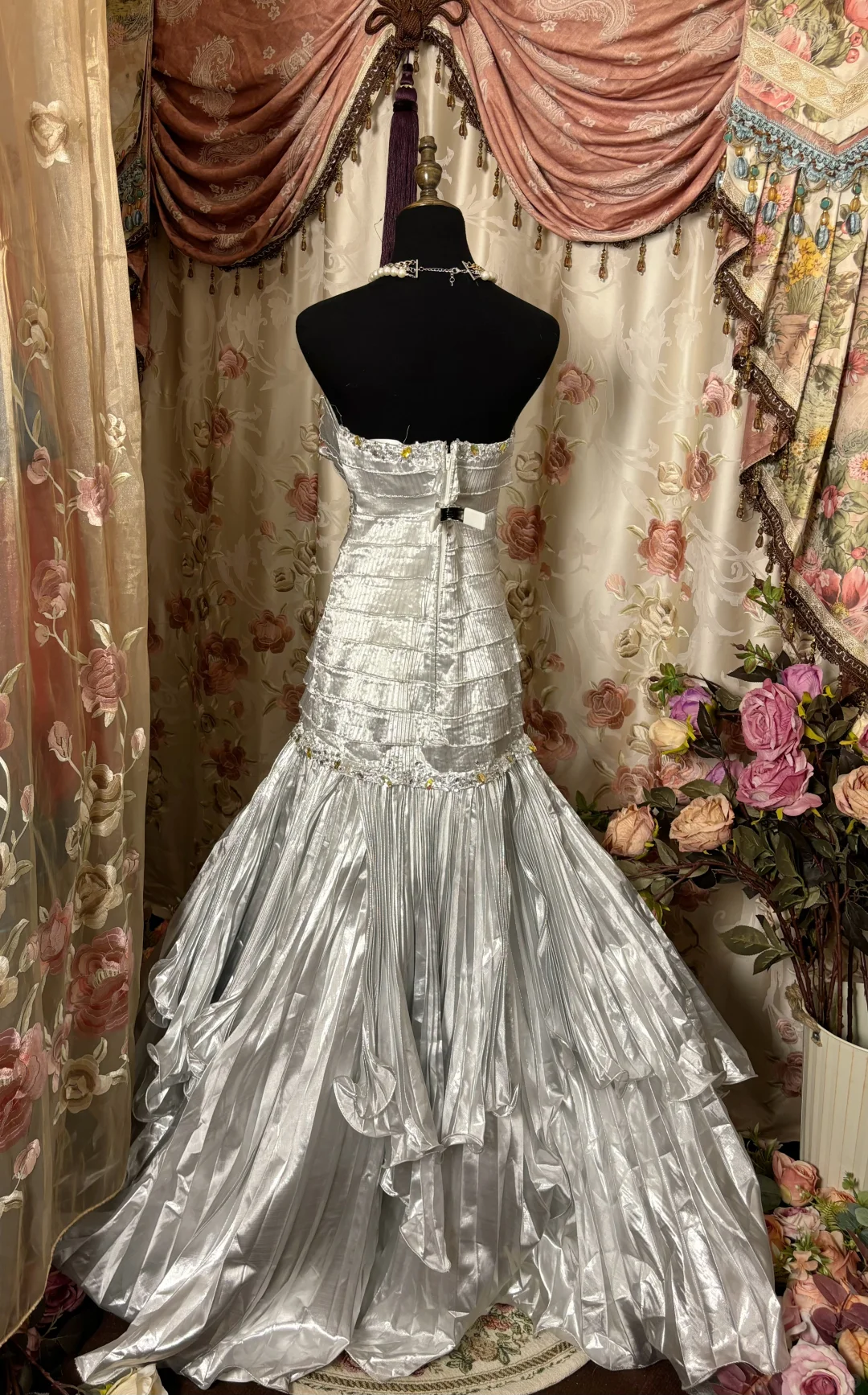 Vintage Silver Mermaid Strapless Pleated Beaded Satin Long Prom Dress Evening Dress SH3731