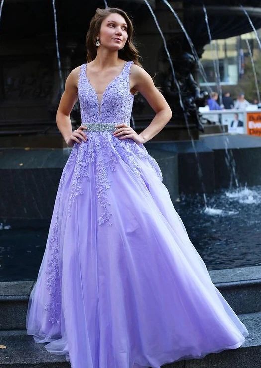 V-neck Tulle Long Prom Dresses with Appliques and Beading,Winter Formal Dresses fg1521