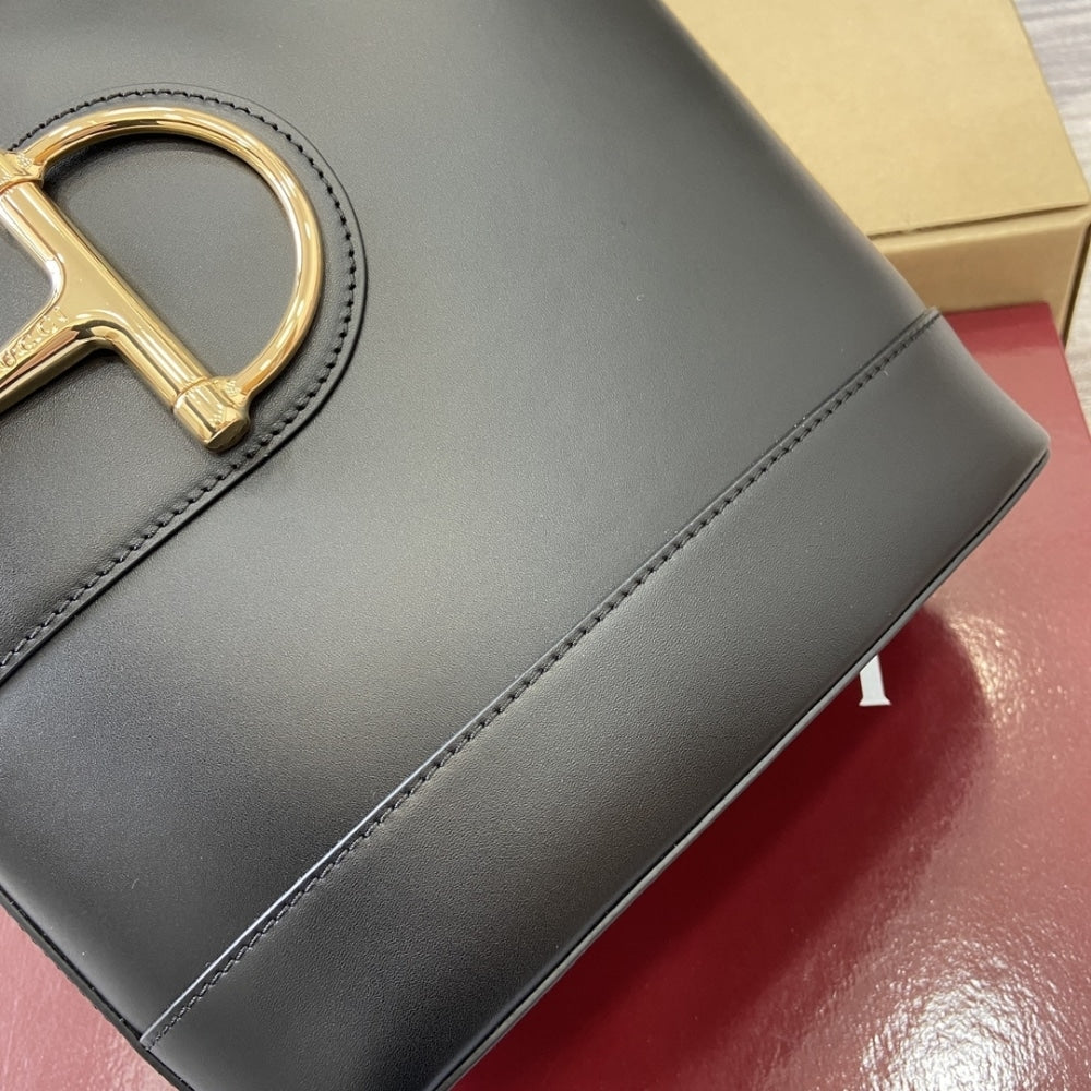 GUCCI 73 SMALL BUCKET BAG BLACK SMOOTH LEATHER 20CM 833660 AAEC2 1000