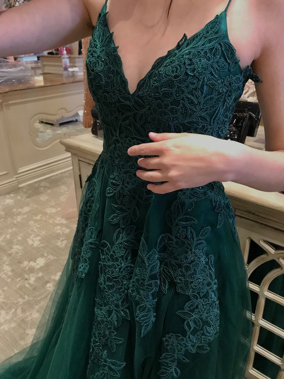 A-Line Emerald Green Lace V Neck Long Prom Dresses Formal Evening Dresses fg4479