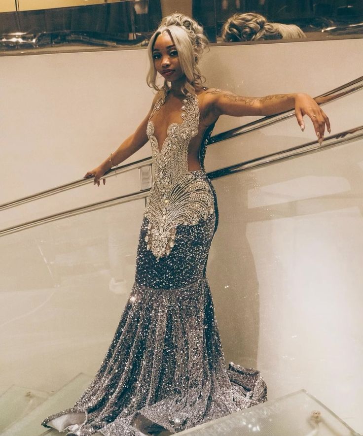 Silver Grey Diamond Mermaid Long Prom Dresses for Women Sparkly Crystal Velvet Evening Pageant Gown fg5312