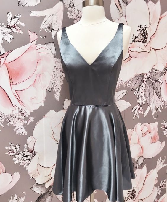 Sleeveless V Neck A Line Pleated Grey Satin Short Simple Homecoming Dresses fg3819