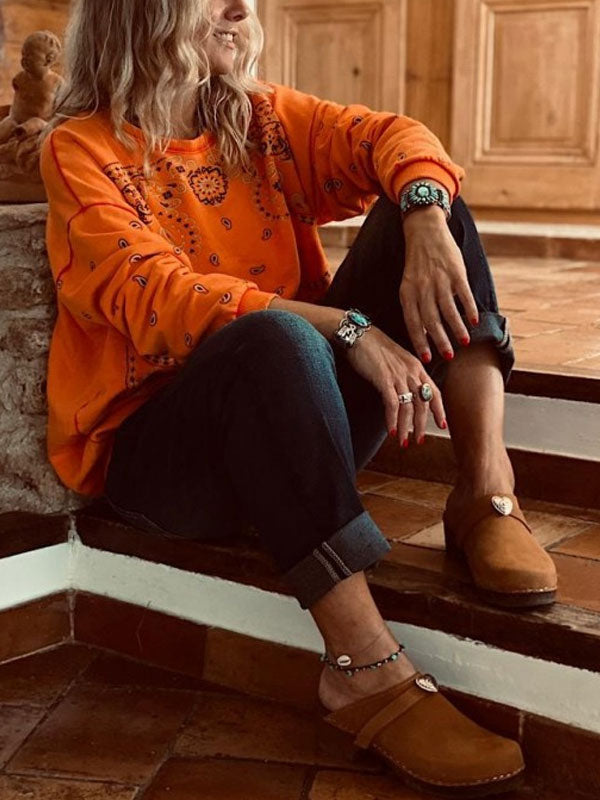 Retro Personality Hole Outdoor Casual Ladies Jeans