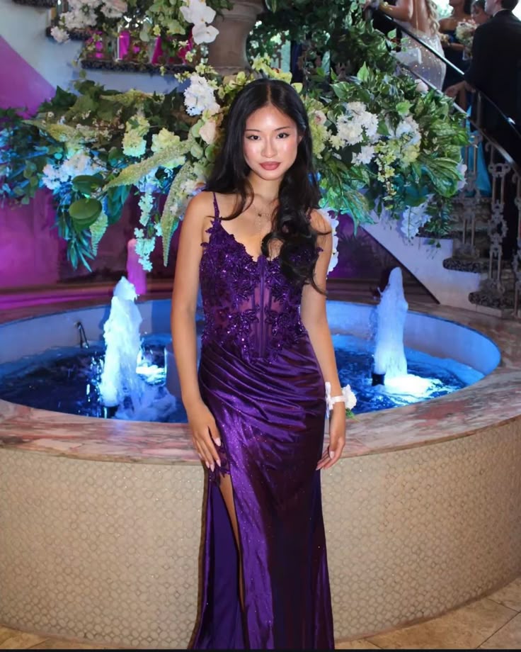 Purple Sheath Spaghetti Strap Appliques Satin Prom Dress Evening Dress with Slit SH2535