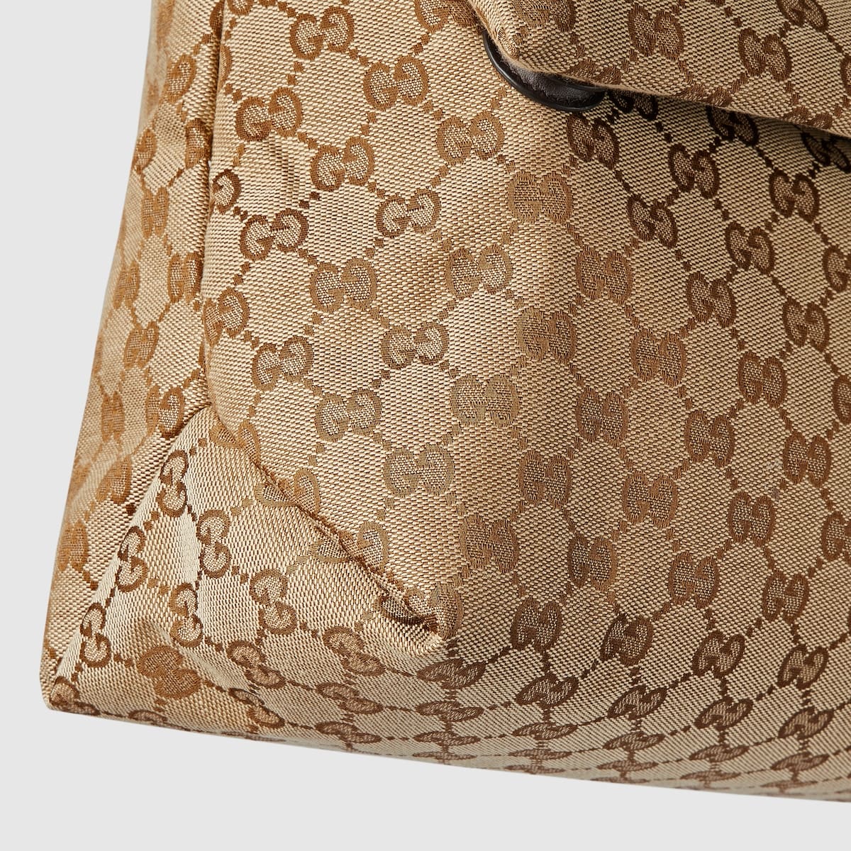 GUCCI Medium GG crossbody bag with Web