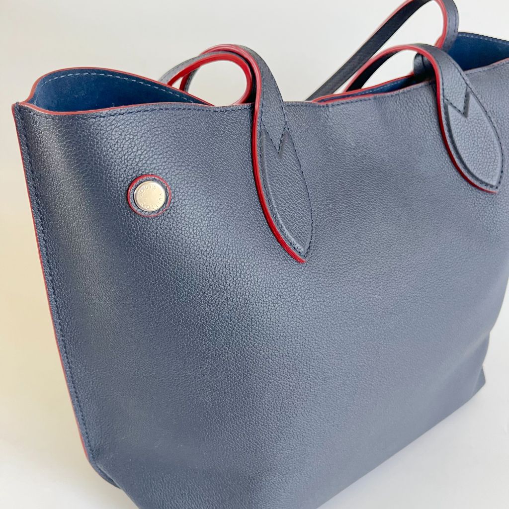 Louis Vuitton navy leather Lockme Go Tote bag