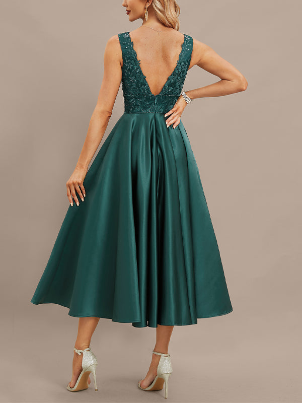 V-Neck Sleeveless Solid Color Lace Midi Dress