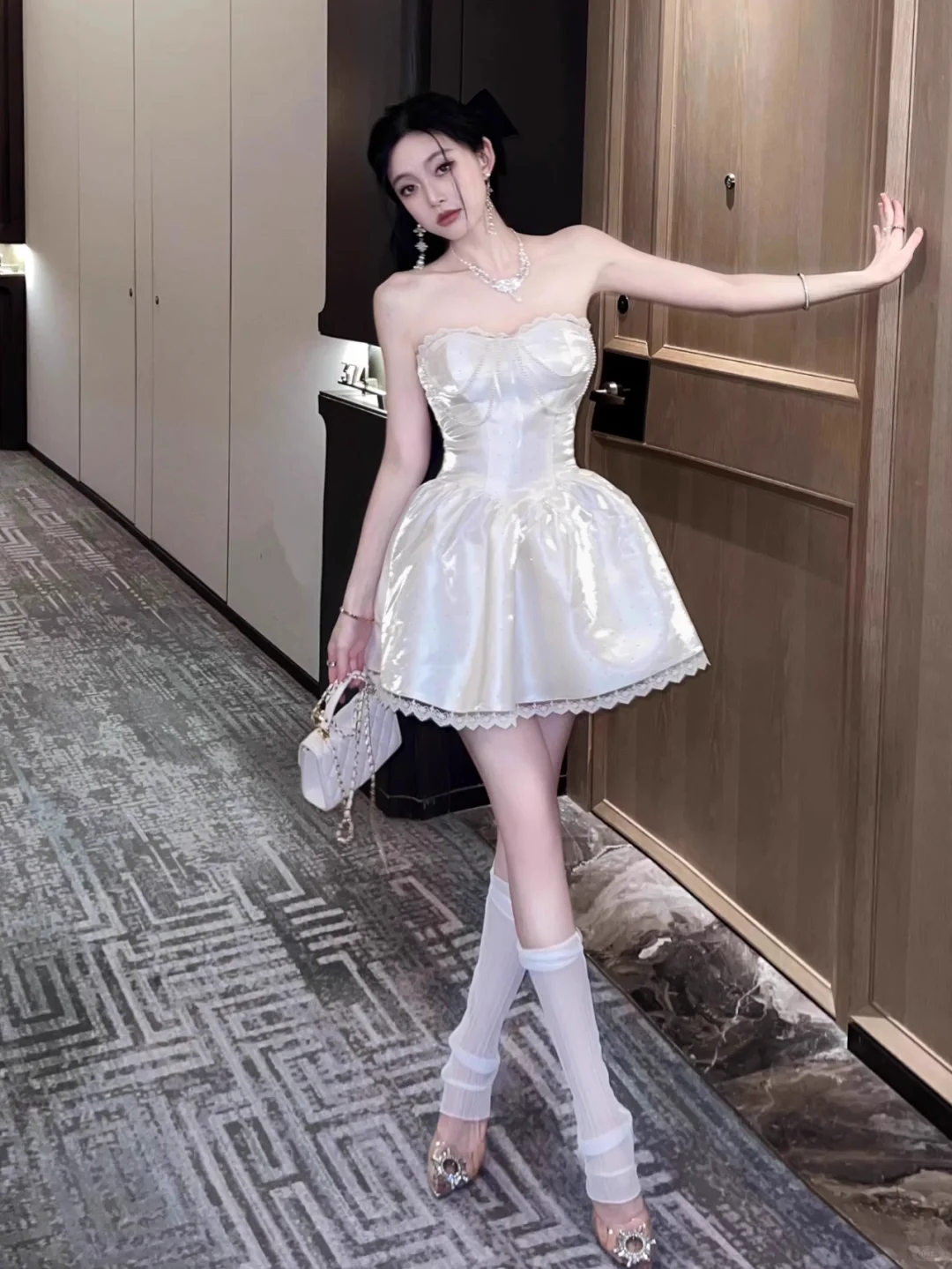 Classy Strapless White Satin Beaded Birthday Outfits A Line Short Homecoming Dress S426