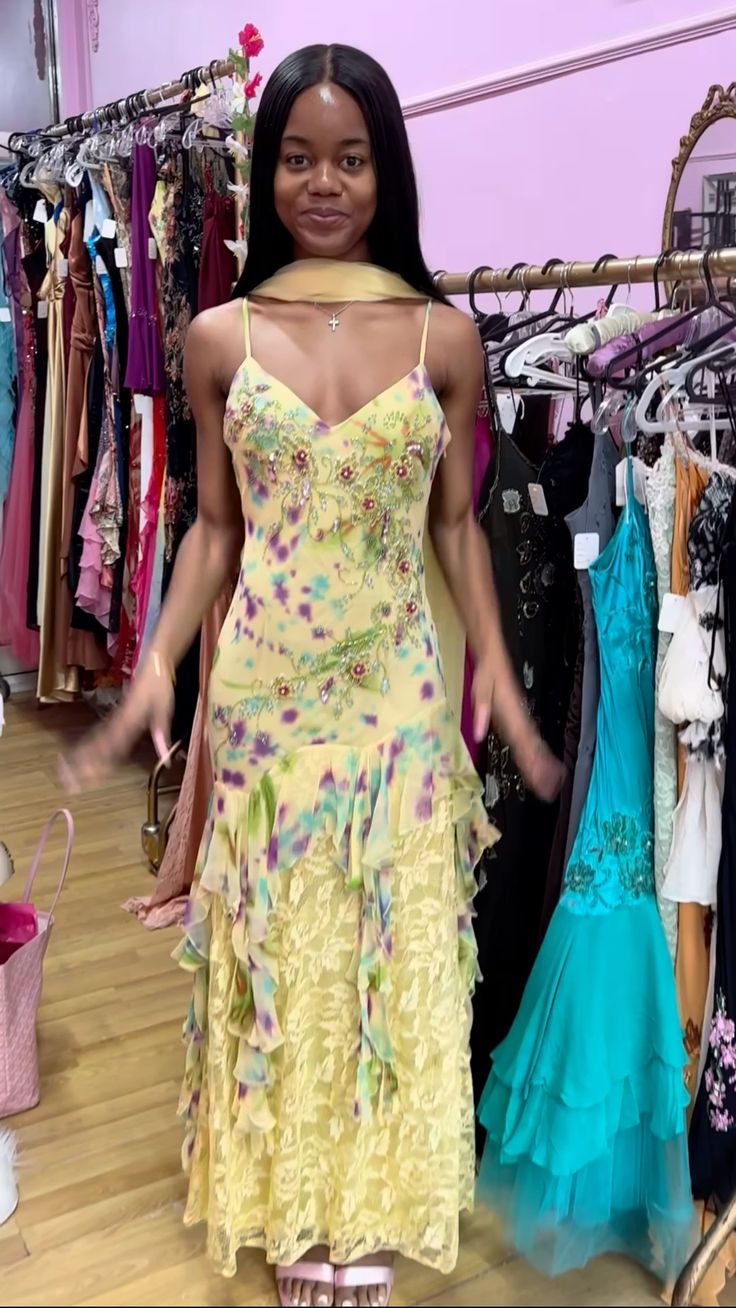 Yellow fashion elegant exquisite beaded spaghetti strap tulle long ruffled lace ball gown evening dress party dress prom dress gh3187