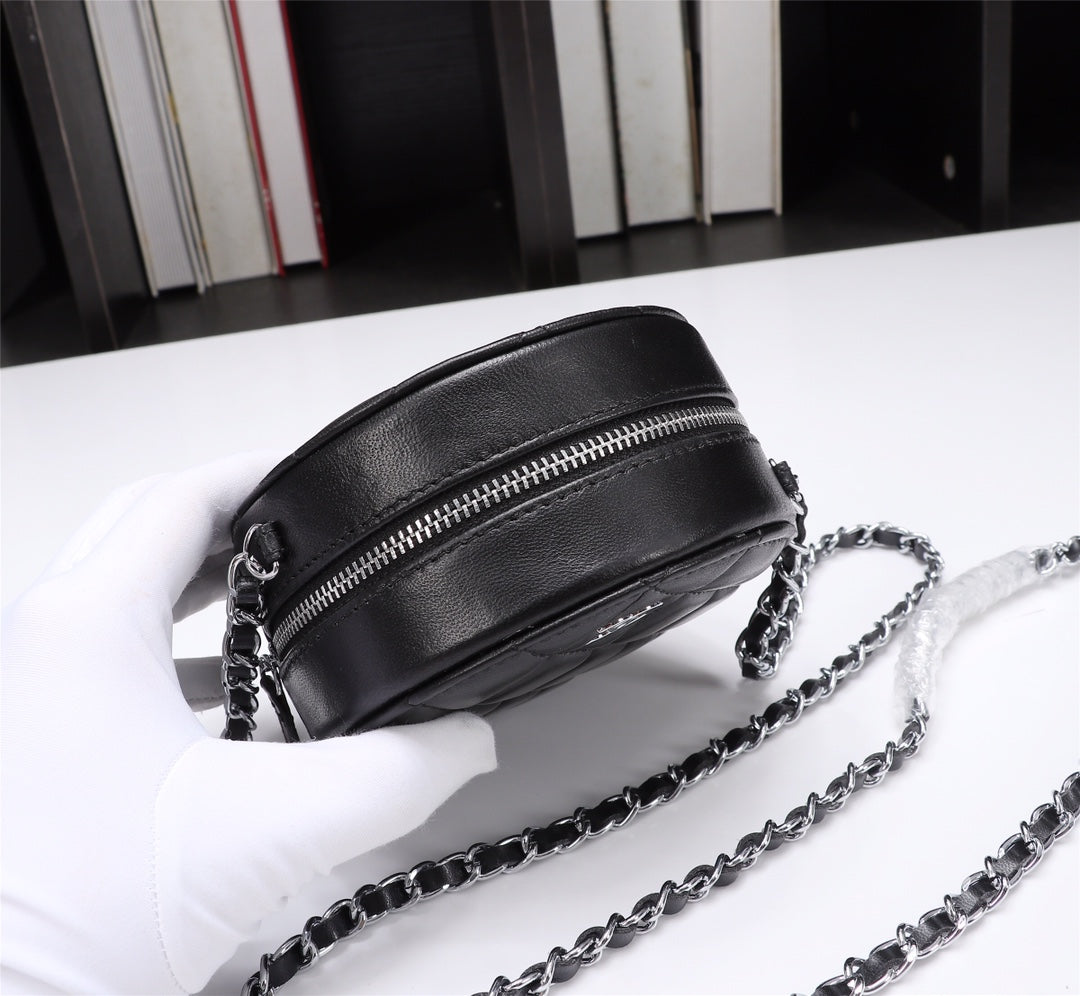 CHANEL Lambskin Quilted Round Clutch With Chain Black