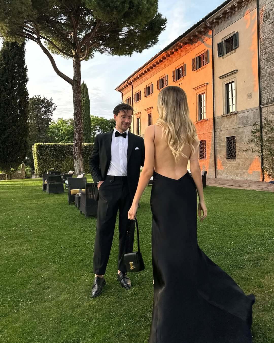 Black Backless Prom Dress Floor Length Party Gowns With Slit