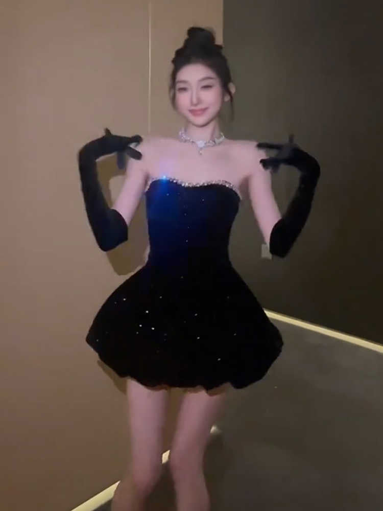 Pretty Ball Gown Sweetheart Black Velvet Mini Short Formal 8th Grade Homecoming Dresses Summer Middle School Hoco Dress Birthday Outfits DH1057