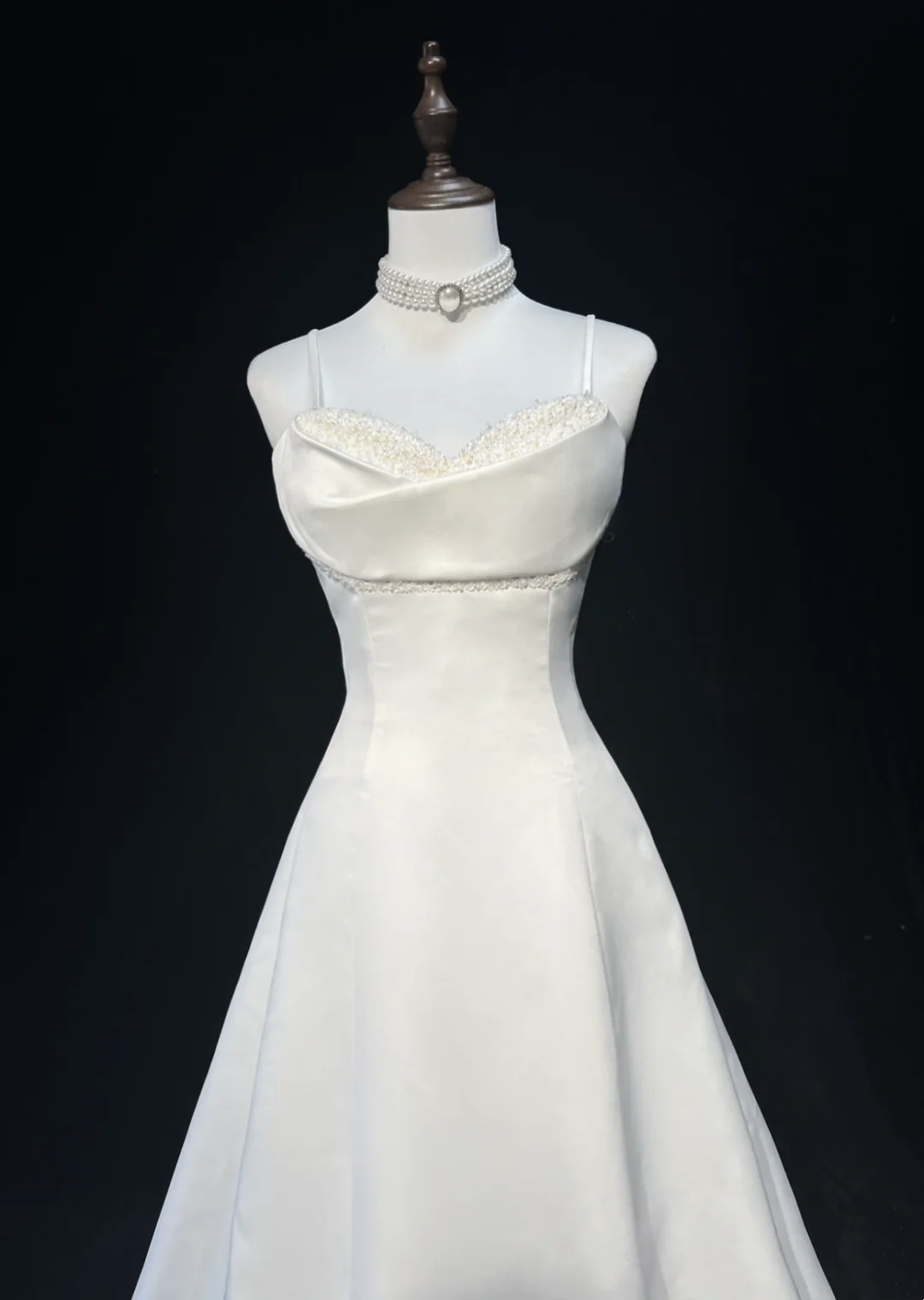 Vintage Bridal Gown 1960s Ball Gown Spaghetti Straps Sleeveless Satin Beads Long White 90s Wedding Dresses Elegant Bridal Gowns DH1101