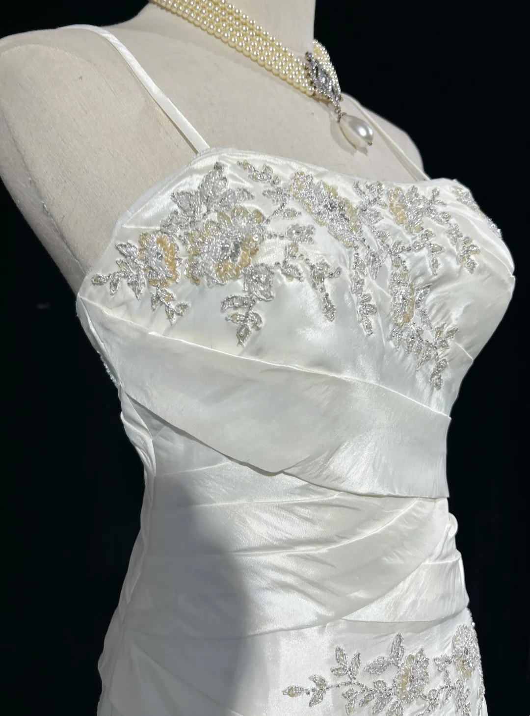 Retro Bridal Gown 1960s Mermaid Spaghetti Straps Sleeveless Lace Long White 60s Wedding Dresses Elegant Bridal Gowns DH1120