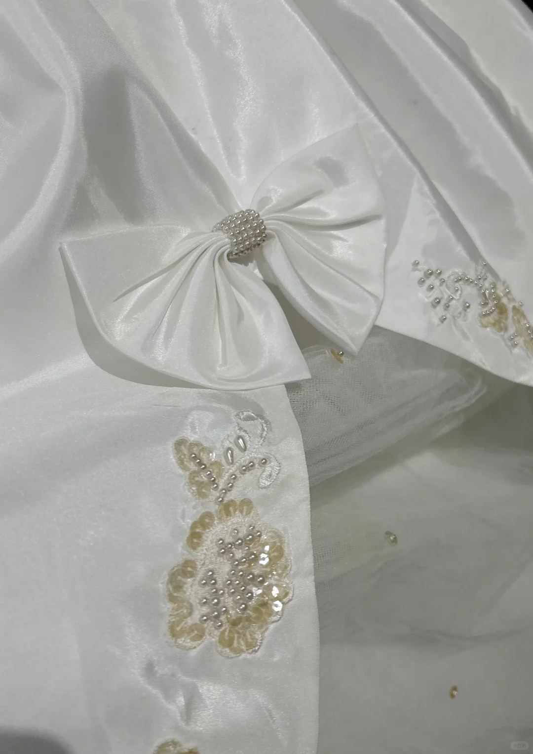 Unique Bridal Gown Ball Gown Off The Shoulder White Short Sleeves Lace Wedding Dresses Vintage 80s Wedding Gowns DH1258