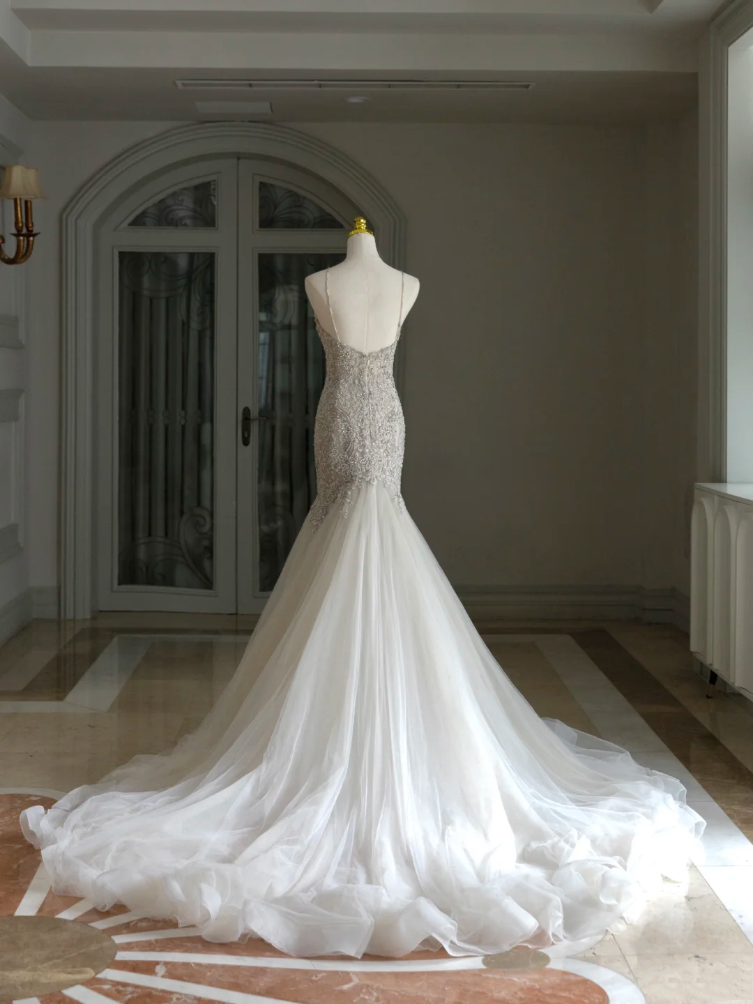 Luxury Mermaid Spaghetti Straps Lace White Wedding Dress Modest Wedding Dresses Princess Wedding Gowns DH1556