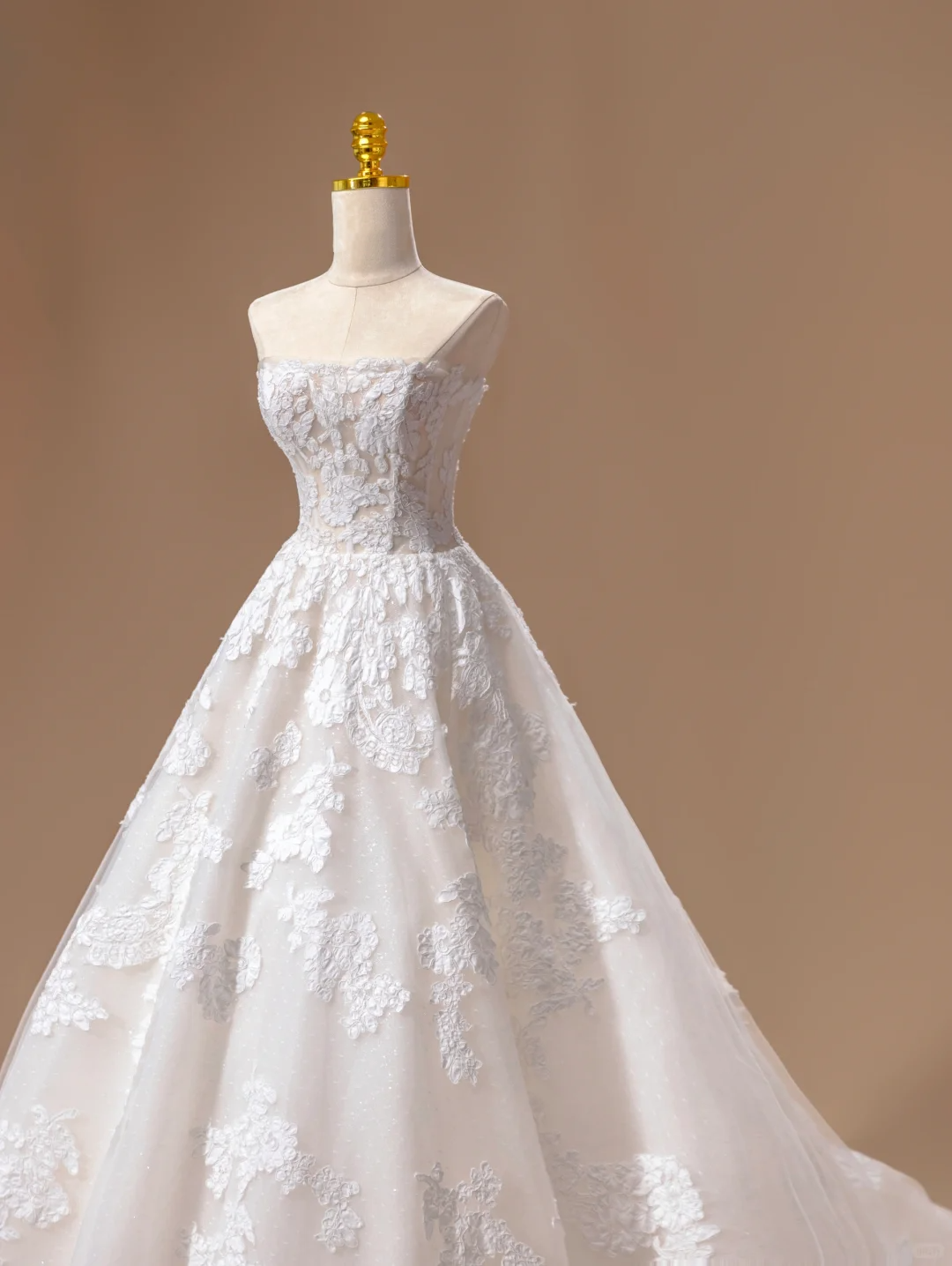 Princess Bridal Dress Ball Gown Sweetheart Lace White Wedding Dress With Appliques Wedding Dresses Modest Wedding Gowns DH1762