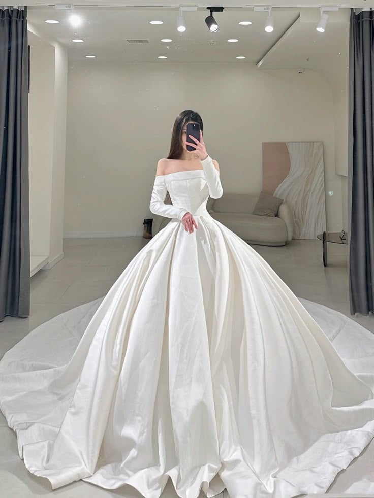 Princess Bridal Dress Ball Gown Off The Shoulder White Long Sleeves Wedding Dress Satin Wedding Dresses Modest Wedding Gowns DH1784