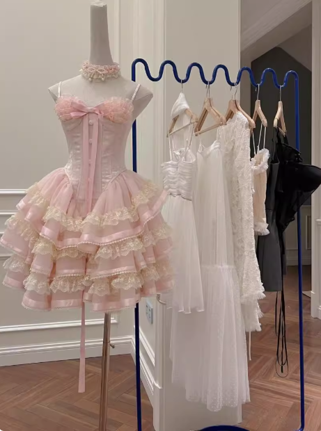 Modest Ball Gown Spaghetti Straps Pink Lace Grad Dress Inspo Short Mini Formal 8th Grade Homecoming Dresses High School Hoco Court Dress Graduation Dress Cocktail Gown Birthday Outfits DH1935