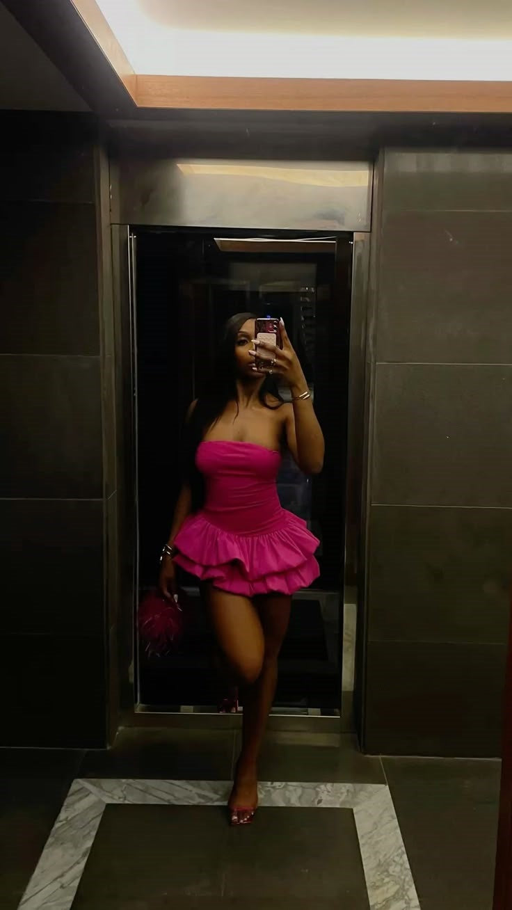 Cute A line Strapless Hot Pink Formal Short Homecoming Dress Middle School Short 16th Birthday Outfits Graduation Dress Cocktail Dresses DH2156