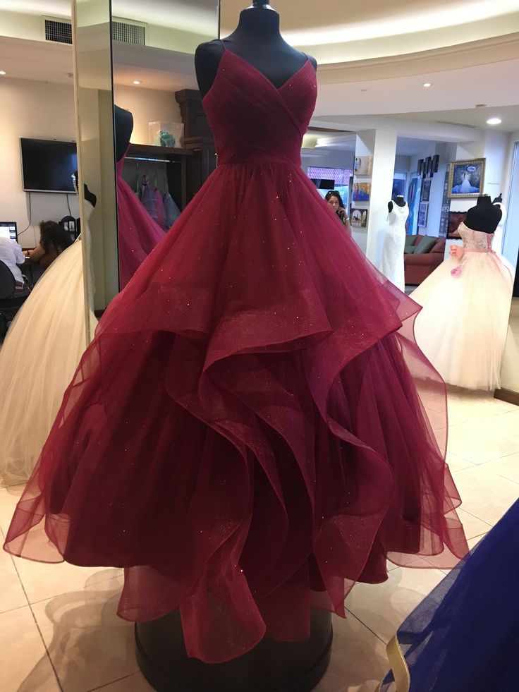 Sparkly Ball Gown Spaghetti Straps Burgundy Tulle Sleeveless Long Evening Party Gowns Evening Dress Special Formal Dresses Prom Dress DH217