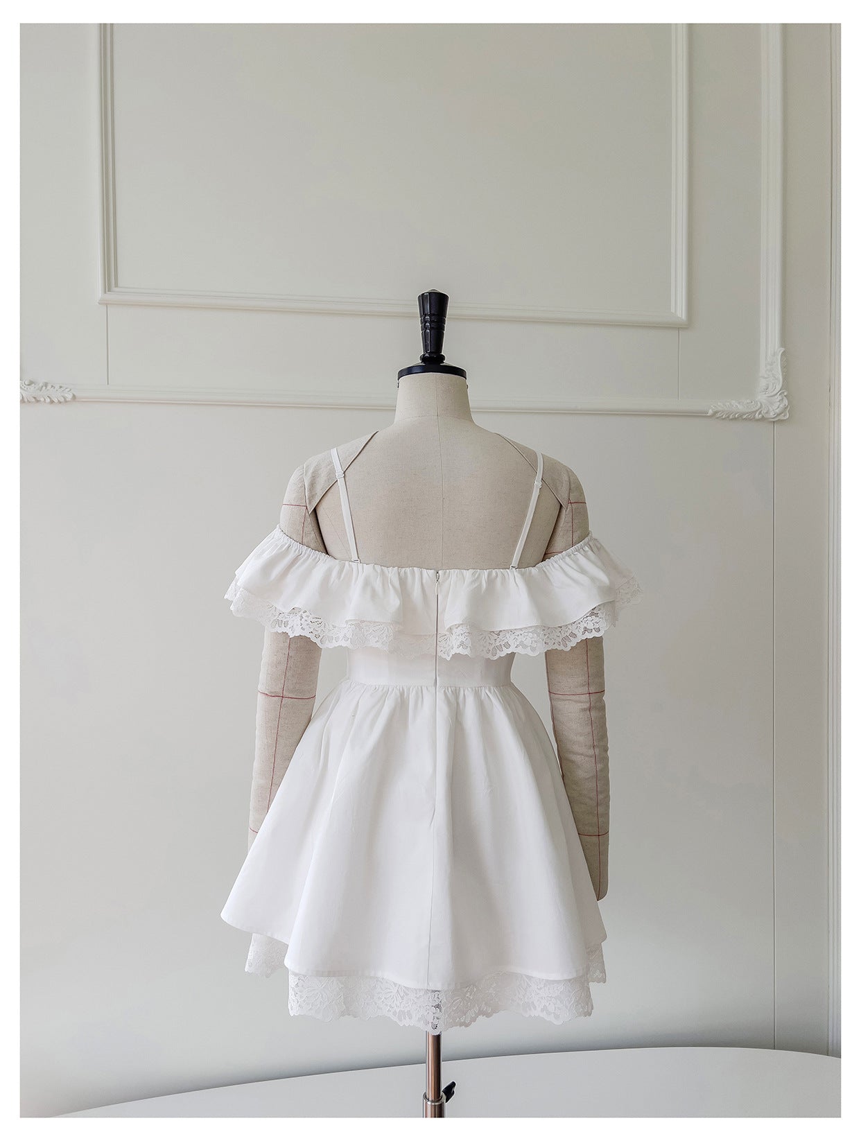 Pretty A line Off The Shoulder White Short Formal Homecoming Dresses Middle School Short 21st Birthday Outfits Graduation Dress Mini Cocktail Dresses DH2308