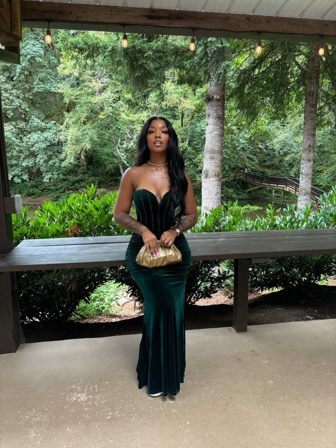 Elegant Mermaid Sweetheart Green Velvet Black Girl Long Prom Dresses Party Dress 18th Birthday Outfits Graduation Dresses DH2331