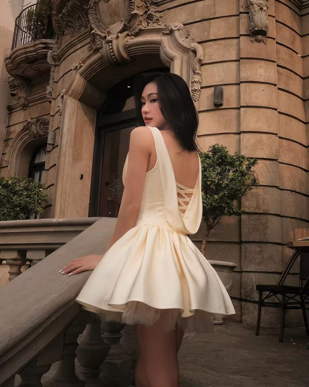 Pretty A line Square Neck Champagne Satin Formal Homecoming Dresses Short 16th Birthday Outfits Graduation Dress Mini Cocktail Dresses DH2466