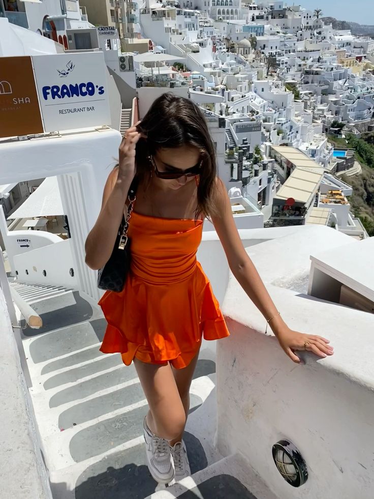 Pretty A line Halter Orange Satin Formal Homecoming Dresses 18th Birthday Outfits Graduation Dress Short Mini Cocktail Dresses DH2498