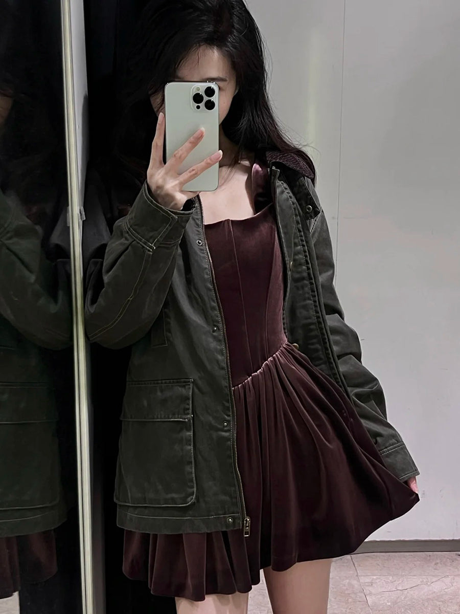 Cute A Line Square Neck Burgundy Velvet Formal Homecoming Dresses 18th Birthday Outfits Graduation Dress Short Mini Hoco Dresses DH2532